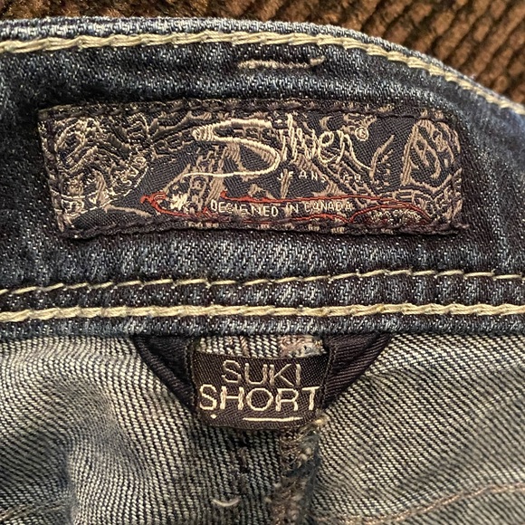 Silver Suki shorts - Picture 4 of 4